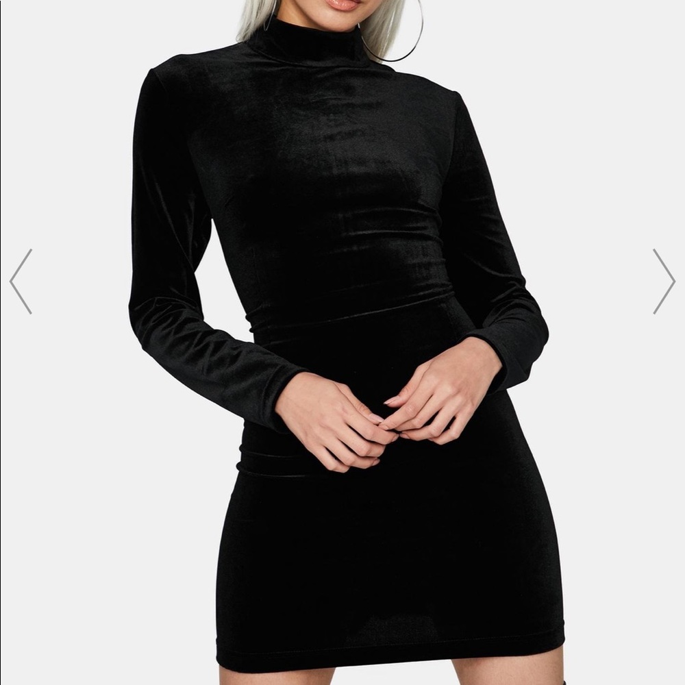 Black velvet long sleeve mini dress / dolls kill